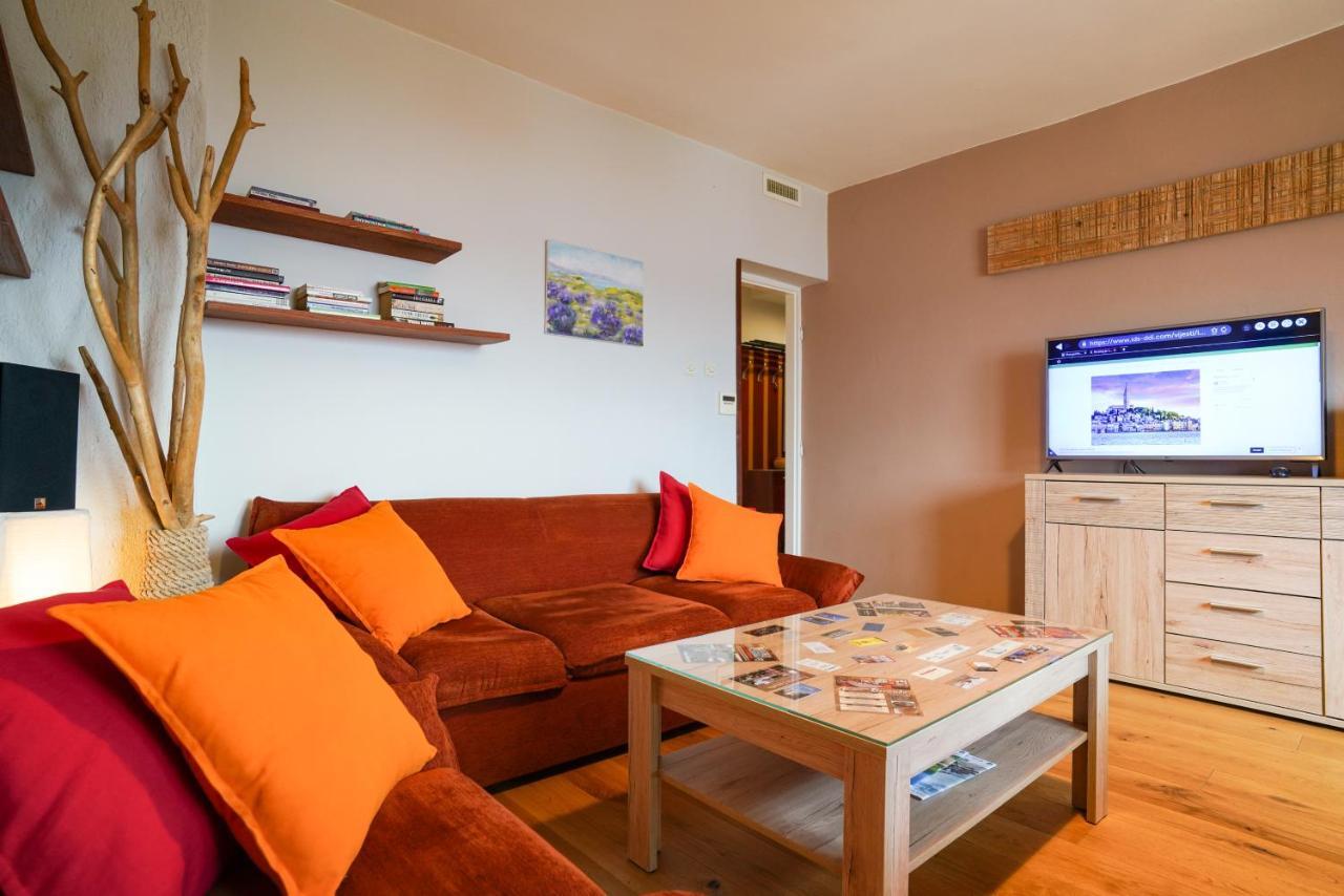 Margerita Apartment & Studio Ровин Екстериор снимка