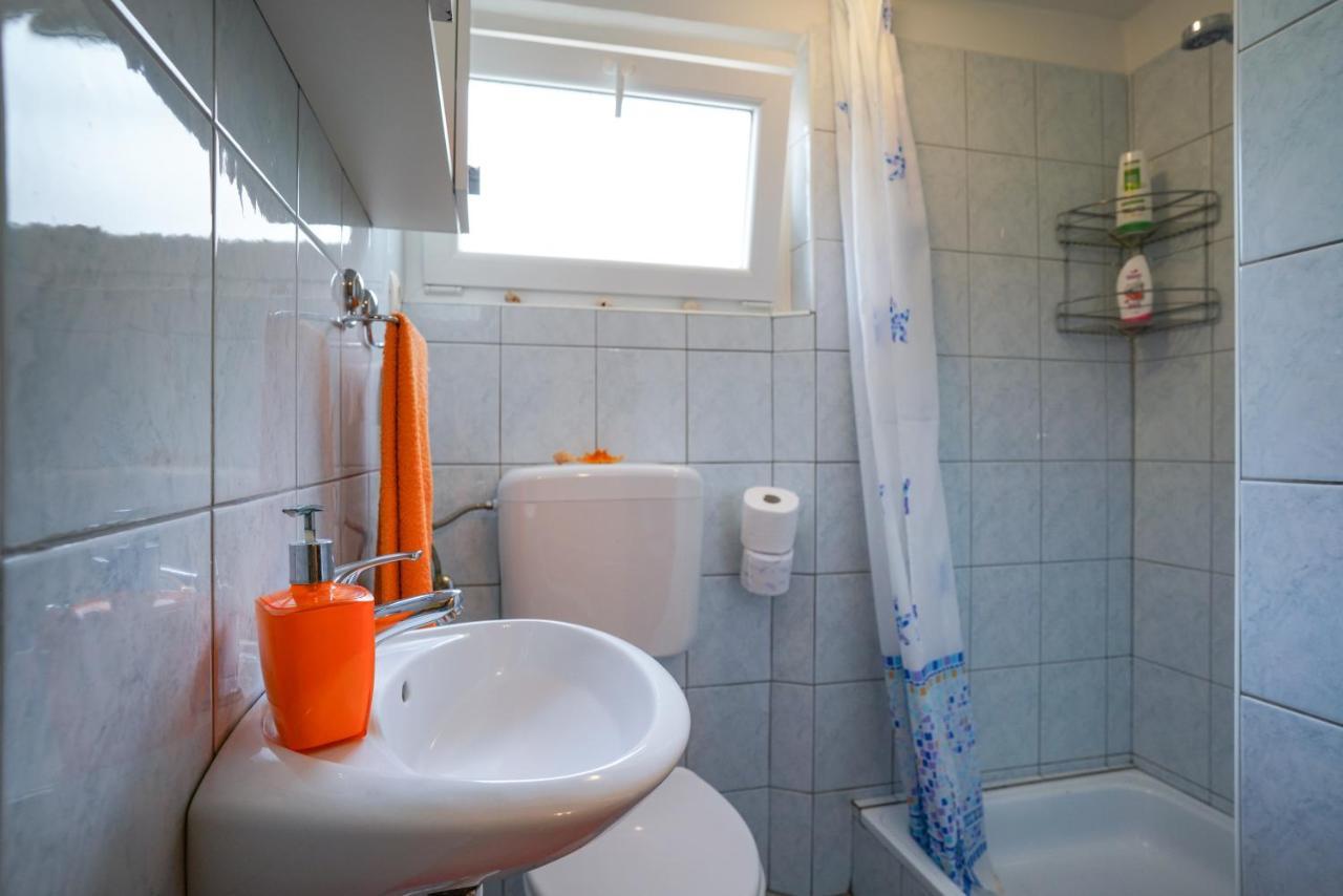 Margerita Apartment & Studio Ровин Екстериор снимка