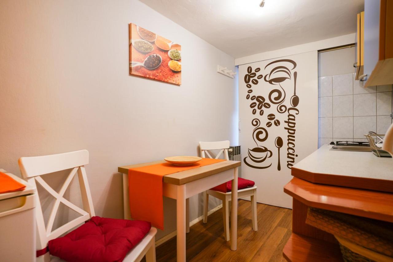Margerita Apartment & Studio Ровин Екстериор снимка